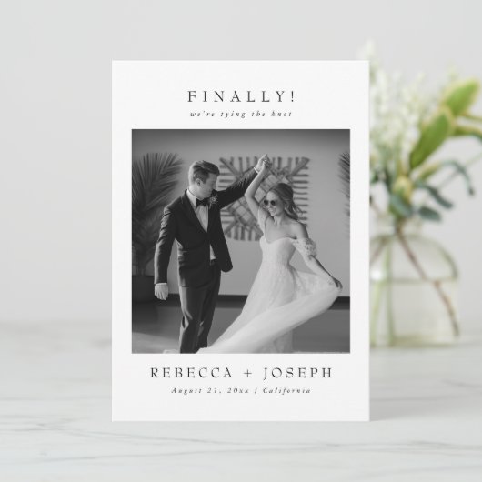 Finally Old Money Wedding Photo Save The Date (Stehend Vorderseite)