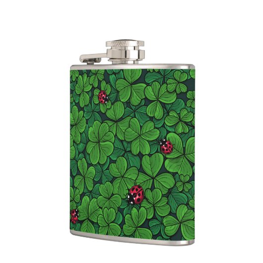 Finden Sie den glücklichen Klee Flachmann (Links)