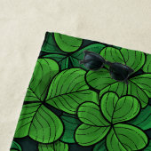 Finden Sie den glücklichen Klee Strandtuch (Beispiel)