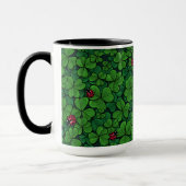 Finden Sie den glücklichen Klee Tasse (Links)