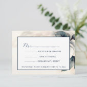 Fine Art 3D Flower Blue Ivory RSVP Karte (Stehend Vorderseite)
