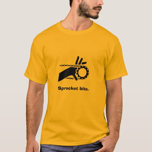 Finger im Kettenrad, Kettenradbiss T-Shirt (Vorderseite)