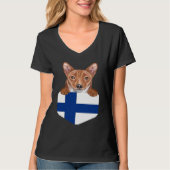 Finland Flag Basenji Dog In Pocket T-Shirt (Vorderseite)