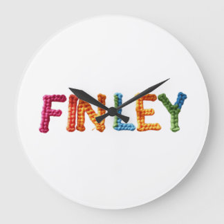 FINLEY Name in lebendiges Häkelmuster Große Wanduhr