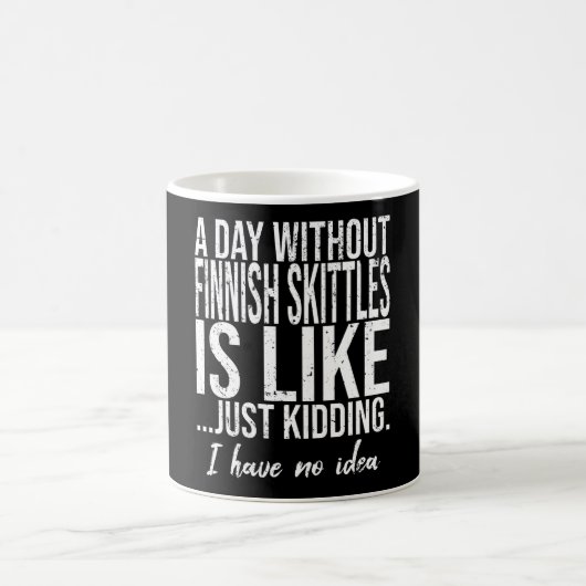 Finnische Skittles lustige Geschenkidee Kaffeetasse (Mittel)