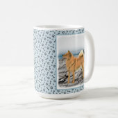 Finnischer Spitz beim Seashore-Gemälde - Hundekuns Kaffeetasse (VorderseiteRechts)