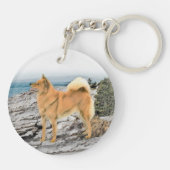 Finnischer Spitz beim Seashore-Gemälde - Hundekuns Schlüsselanhänger (Rückseite)