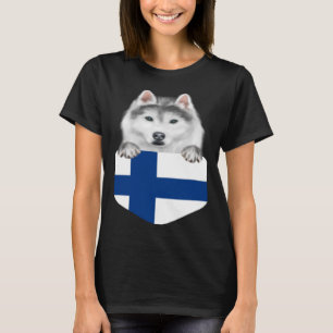Finnland Flagge sibirischen Husky-Hund in Pocket T-Shirt