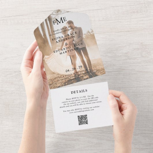 Fiona Foto Bold Monogram Modern Wedding All In One Einladung (Abreißen)