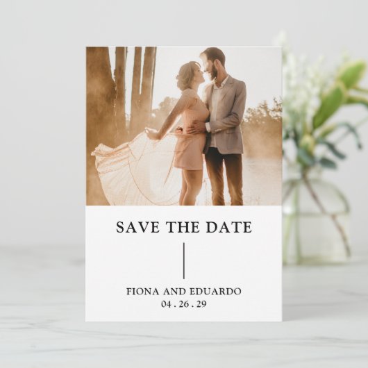 Fiona Photo Fette Monogramm Moderne Hochzeit Save The Date (Stehend Vorderseite)