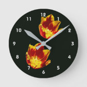 Fire Tulip Flowers Round Clock Runde Wanduhr (Vorderseite)