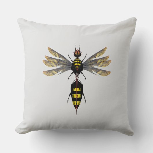Fire Wasp – Surreal Nature Form Kissen (Vorderseite)