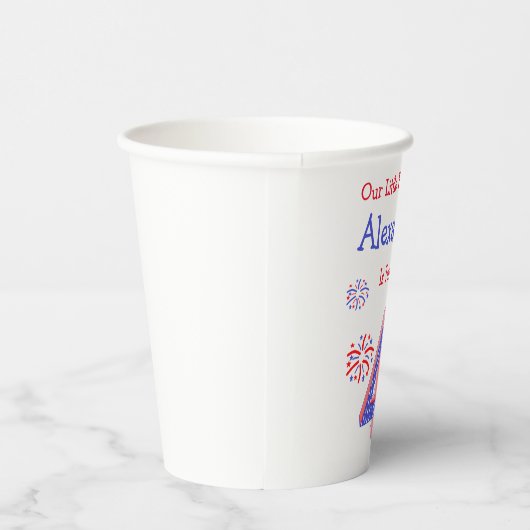 Firecracker 4. Geburtstag Pappbecher (Rechts)