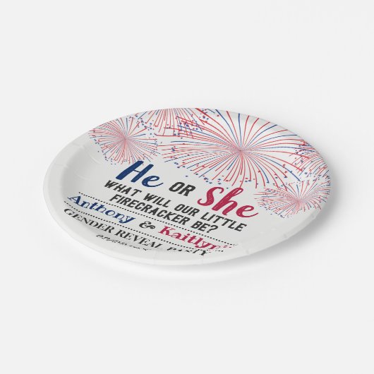 Firecracker 4. Juli Gender Reveal Party Pappteller (Schrägansicht)