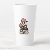 Firefighter Boo – Spooky Cute Halloween Ghost Milchtasse (Vorderseite)