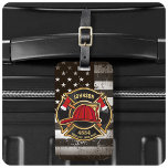 Firefighter NAME Fireman Fire Department USA Flag Gepäckanhänger<br><div class="desc">Firefighter NAME Fireman Fire Department USA Flag Design - Emblem mit Red Helmet und Ax. Passen Sie Ihre Name,  Station/Dept-Nummer und Position an.</div>