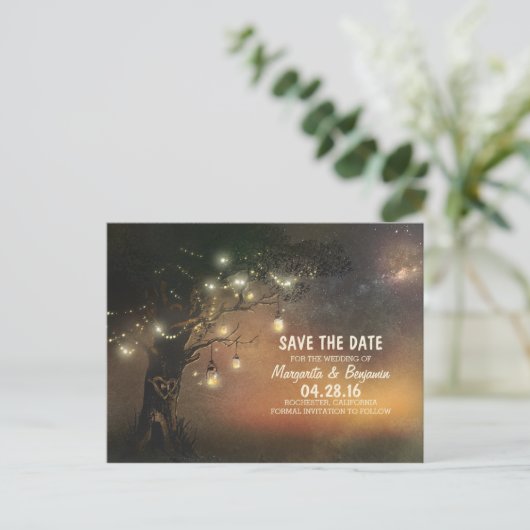 Fireflies mason jar baum rustikal Save the Date Ankündigungspostkarte (Stehend Vorderseite)