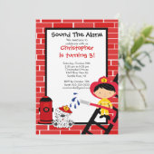 Fireman Boy Fireruck Geburtstagspartei Einladung (Stehend Vorderseite)