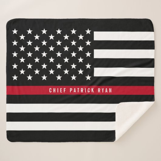 Fireman Thin Red Line American Flag Monogram Med. Sherpadecke (Vorderseite (Horizontal))
