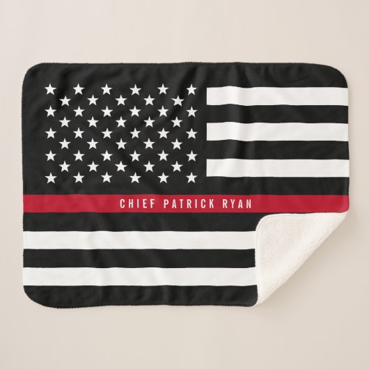 Fireman Thin Red Line American Flag Monogram Small Sherpadecke (Vorderseite (Horizontal))