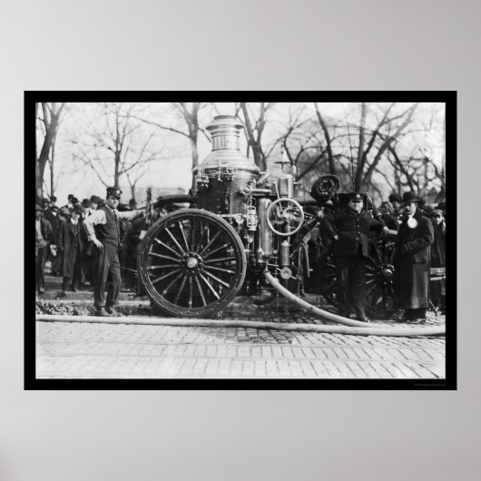 Firemen and Their Fire Engine 1910 Poster (Vorne)