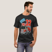 Firetruck 32nd Birthday Fireman Fire Truck Boys Th T-Shirt (Vorne ganz)