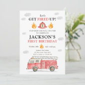 Firetruck Let's Get Fired Up Boy First Birthday Einladung (Stehend Vorderseite)