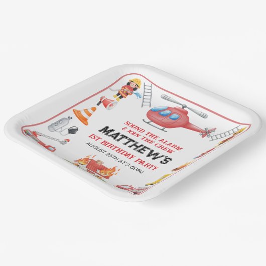 Firetrucks Boy 1st Birthday | Cute Little party Pappteller (Gewinkelt)