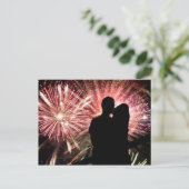 Fireworks Couple Kissing Silhouette Postkarte (Stehend Vorderseite)