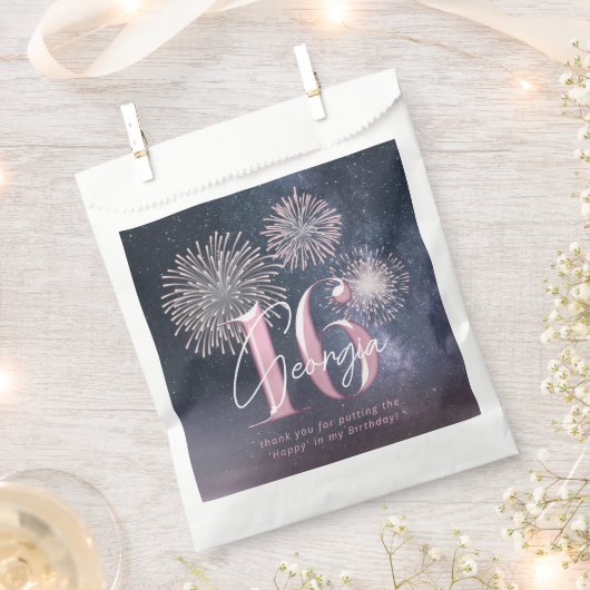 Fireworks Sweet 16 Midnight Blush ID984 Geschenktütchen (Ausgeschnitten)