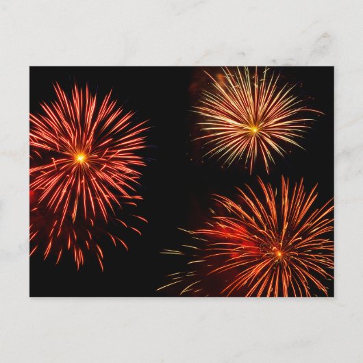 Fireworks-Trio gegen schwarze Himmelskarte Postkarte (Vorderseite)