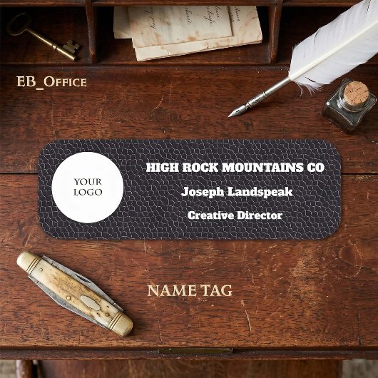 Firmenlogo auf schwarzem Leder Namensschild