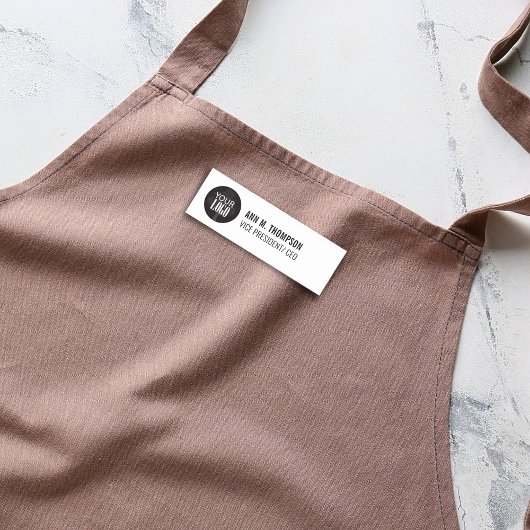 Firmenlogo Einfache Name des Mitarbeiters Namensschild