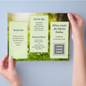 Firmenlogo Faltbroschüre Sonnenschein grün Flyer (Hand)