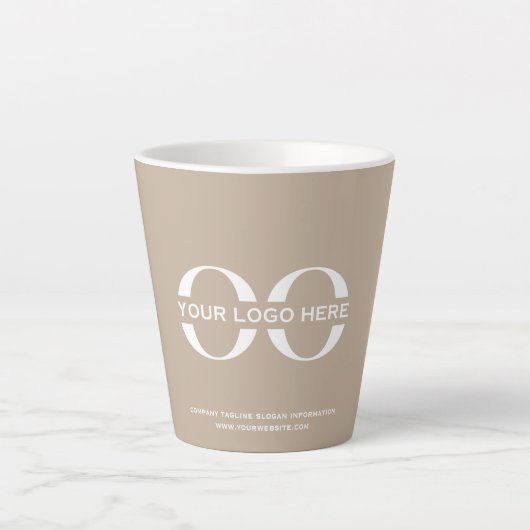 Firmenlogo Minimalistisch Beige Milchtasse (Vorderseite)