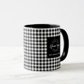 Firmenlogo Moderner Schwarz-weißer karierter Urlau Tasse (VorderseiteRechts)