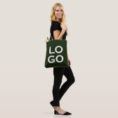 Firmenlogo oder Firmenlogo für "Forest Green" Tasche (Am Model)