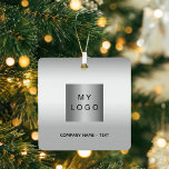 Firmenlogo Silber Weihnachtsgeschenk Ornament Aus Metall<br><div class="desc">Ein stilvolles Imitat mit silberfarbenem Hintergrund. Personalisieren und fügen Sie Ihr Unternehmen,  Firmenlogo und einen Text. Wenn Sie die Datei ohne Text gewollt haben,  löschen Sie sie mit der Backspace-Taste.</div>