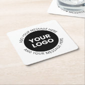Firmenlogo und bearbeiteter Text, weiß und schwarz Rechteckiger Pappuntersetzer (angewinkelt)