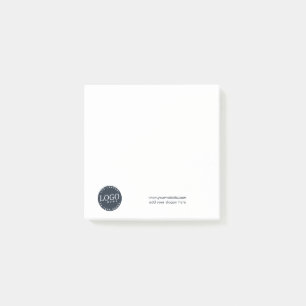 Firmenlogo und Mitarbeiter der Business Website hi Post-it Klebezettel