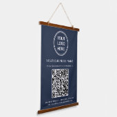 Firmenlogo und QR-Code blau Wandteppich Mit Holzrahmen (Gewinkelt)