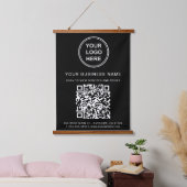 Firmenlogo und QR-Code schwarz Wandteppich Mit Holzrahmen (Schlafzimmer)