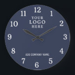 Firmenname Firmenlogo Firmenlogo Blaue Markenbezei Große Wanduhr<br><div class="desc">Wall Uhren mit Firmenlogo machen einzigartige Werbegeschenke für Unternehmen. Personalisieren Sie Ihre Bestellung mit Ihrem Firmennamen und Logo. Die Logouhren sind auch ein großes Dankeschön an die Mitarbeiter.</div>