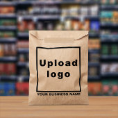 Firmenname und Logo auf der Brown Paper Bag Geschenktütchen