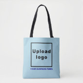 Firmenname und Logo auf der hellblauen Tasche (Vorderseite)