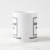Firmenname und Logo auf der Jumbo-Tasse (Vorderseite)