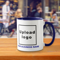 Firmenname und Logo auf der Navy Blue Combo-Tasse