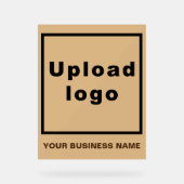 Firmenname und Logo auf hellbraunen Acrylzeichen Acrylschild (Vorderseite)