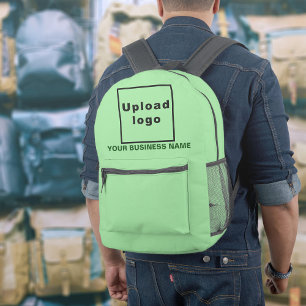 Firmenname und Logo auf hellgrünem Rucksack
