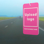 Firmenname und Logo auf Pink Air Freshener Autolufterfrischer
